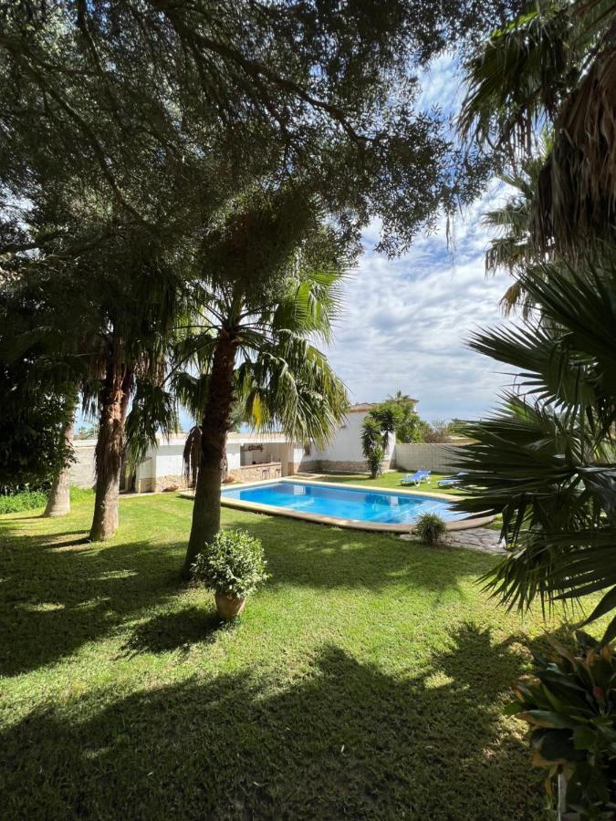 Chalet En La Barrosa, Piscina+Bbq+Grifo De Cerveza 치클라나 데 라 프론테라 외부 사진